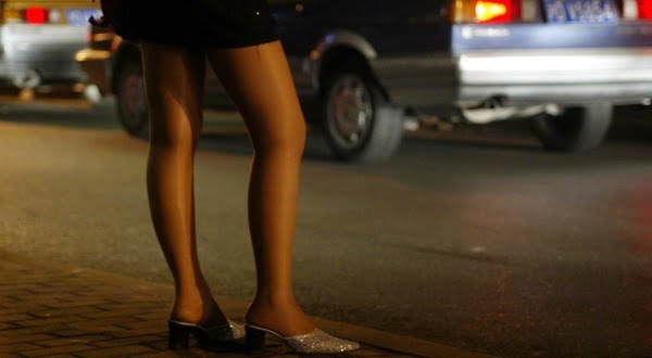 prostituées saly