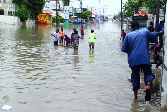 Inondations à Touba: Le marché Okass sous les eaux