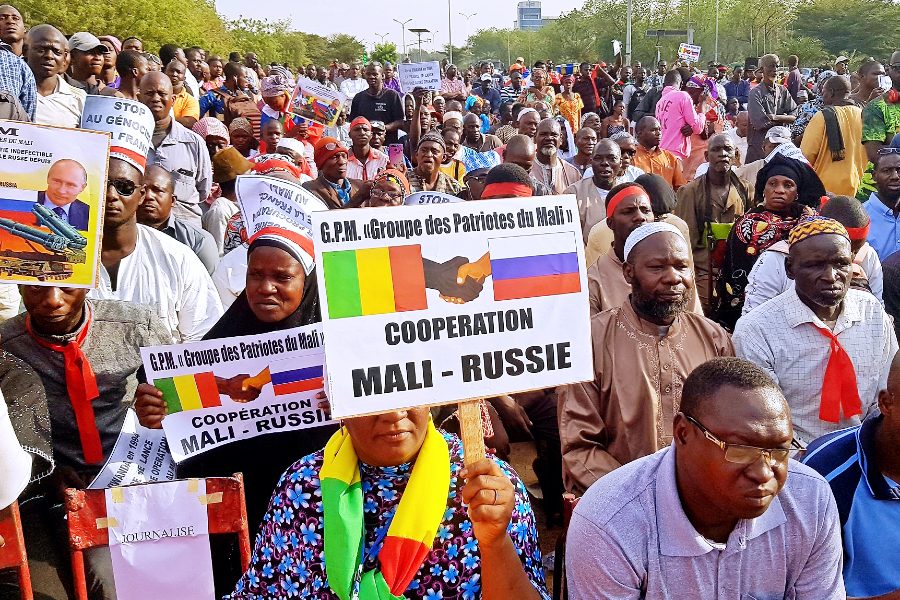 Mali : Grand rassemblement pro-Russie et contre la CEDEAO