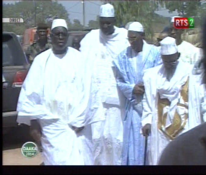 Vidéo: Macky Sall Au Daaka De Médina Gounass Regardez