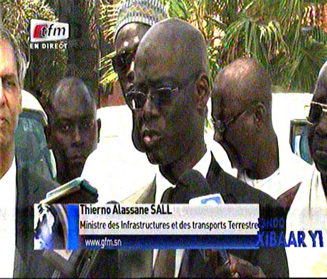 Vidéo: Le ministre Thierno Alassane Sall tire sur Wade Regardez