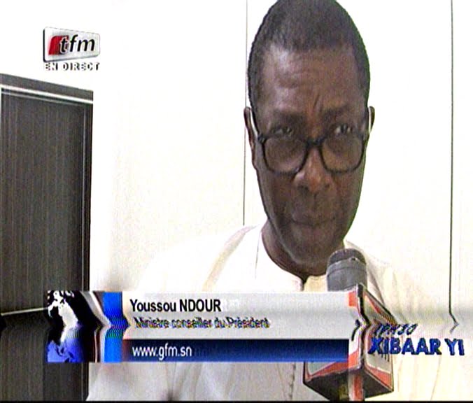 Vidéo: Youssou Ndour donne les raisons de sa conversation téléphonique avec Wade et le contenu Regardez