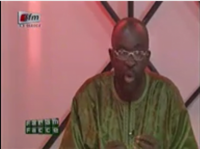 Vidéo: Clash entre Moustapha Cissé Lo et Farba Senghor Regardez