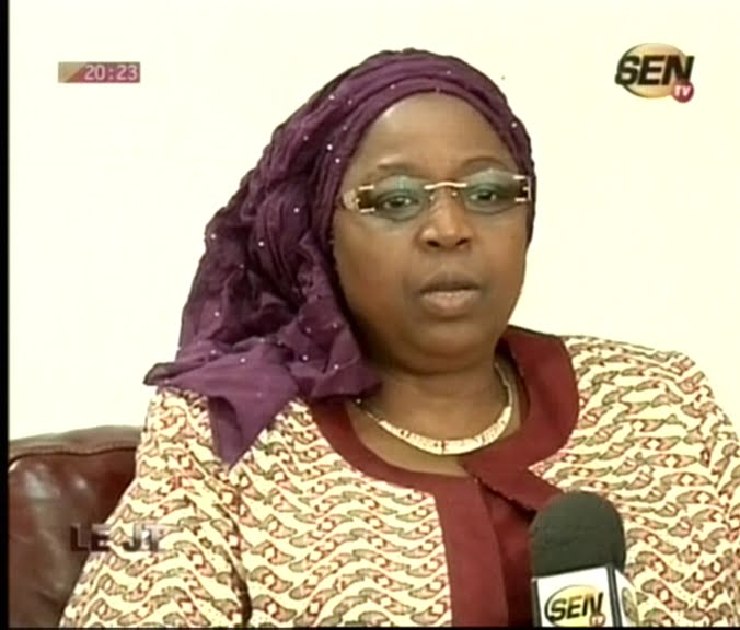 Vidéo: Fièvre Ebola – Eva Marie Colle Seck s’insurge contre les médias « Il faut éviter les rumeurs » Regardez