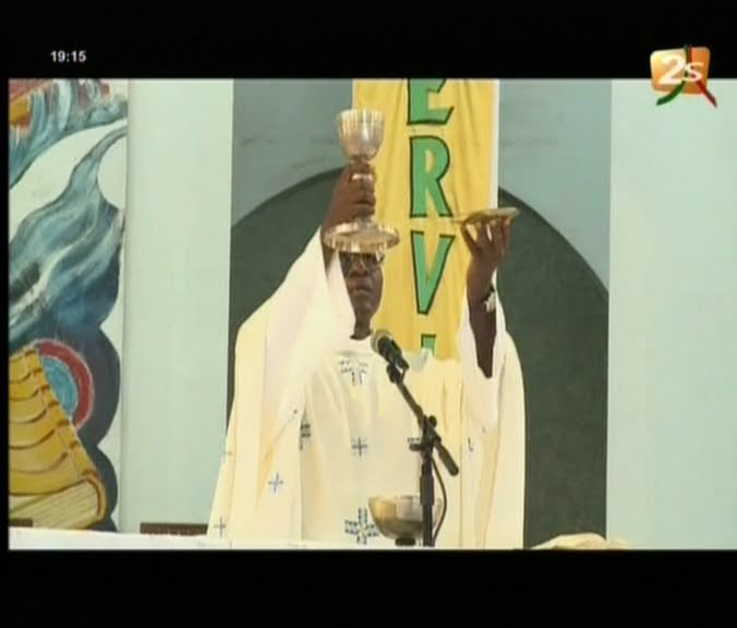 Video Assomption : l’ Eglise appelle à prier pour  » les communautés persécutées » Regardez