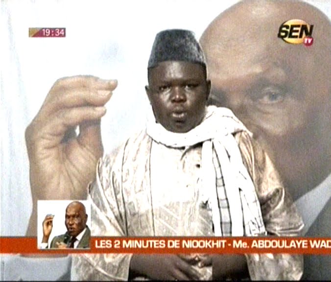 VIDEO: Niokhite raille Me Abdoulaye Wade dans « Les 2 minutes de Niokhite » Regardez