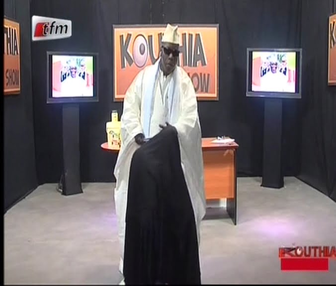 Video: Kouthia raille Yaya Jammeh dans “Kouthia Show” Regardez