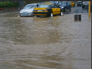 Une matinée de pluie, et Dakar patauge déjà