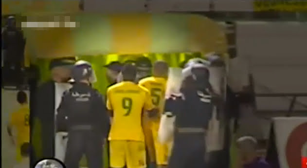 Moment_Cameroonian_Player_Albert_Ebossé_Dies_After_Being_Hit_By_Object_From_Crowd_-_YouTube