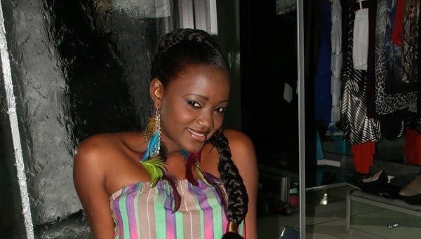 7 photos: Fama Thioune en mode shooting chez Adja Ombélico. Regardez