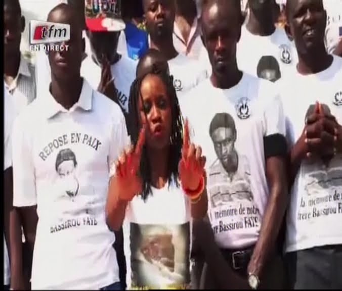 Video- Nouveau Clip de Queen Biz « plus jamais ça » , un hommage à Bassirou Faye. Regardez