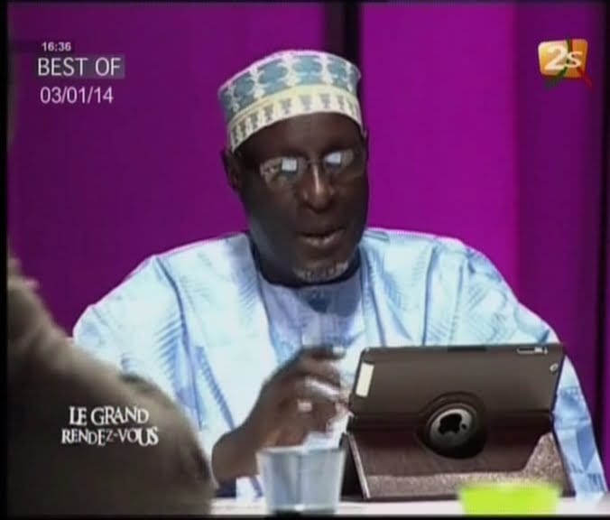Vidéo: Clash entre les imams . Regardez