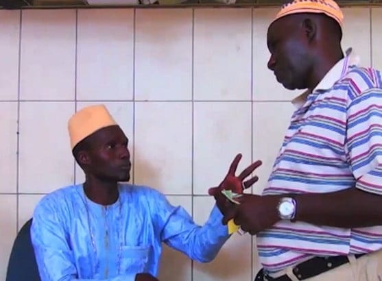 Vidéo: Li Ci Tabaski, épisode 11 – Saison 2. Regardez