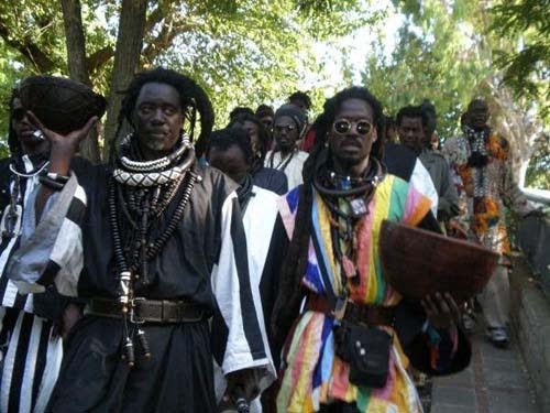 Les Baye Fall se mobilisent pour soutenir Samuel Sarr