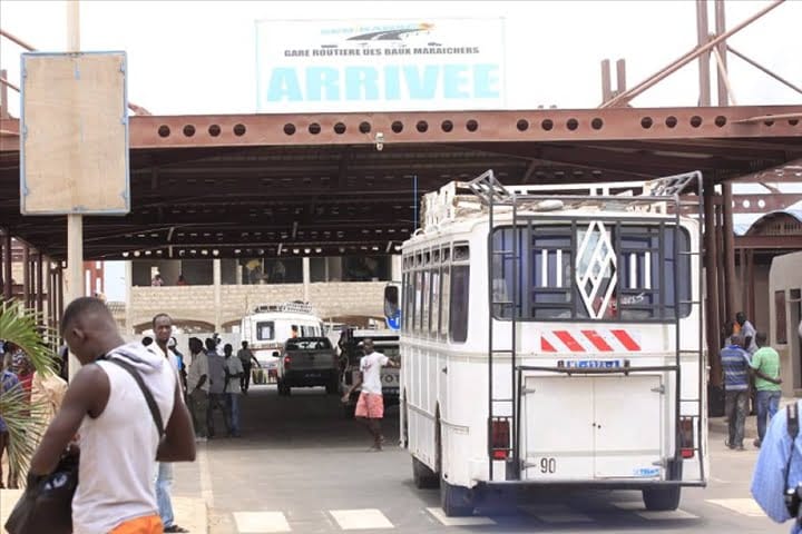 Plus de 200 Gambiens et Maliens bloqués à Dakar
