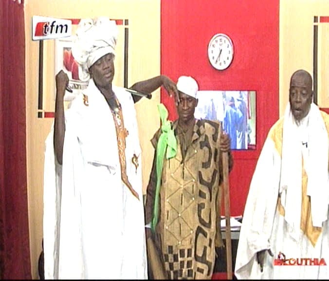 Video: Kouthia raille Les Peuls  « Kouthia Show » Regardez
