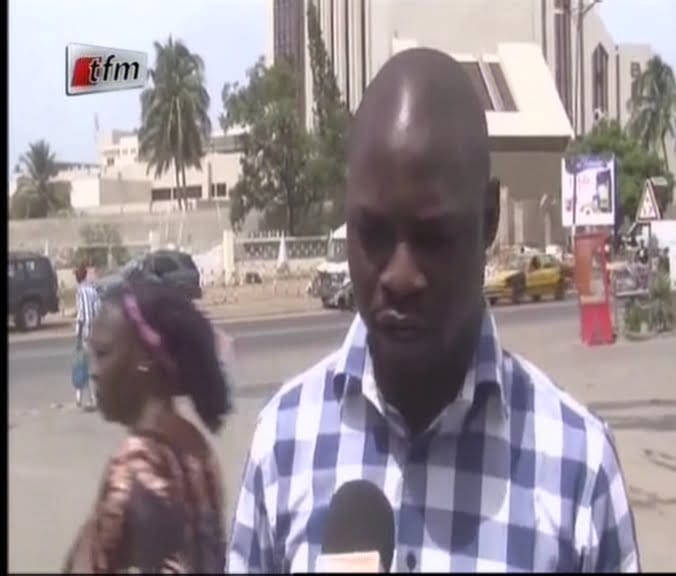 Video: «Aéroport International Abdoulaye Wade de Diass» Macky Sall Salué Par certains Sénégalais