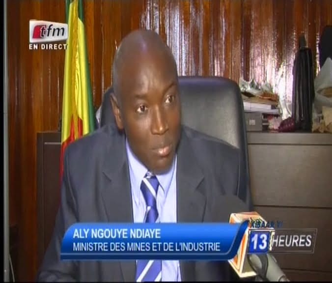 Video- Aly Ngouille Ndiaye : « Wade commence à être atteint par la sénilité »