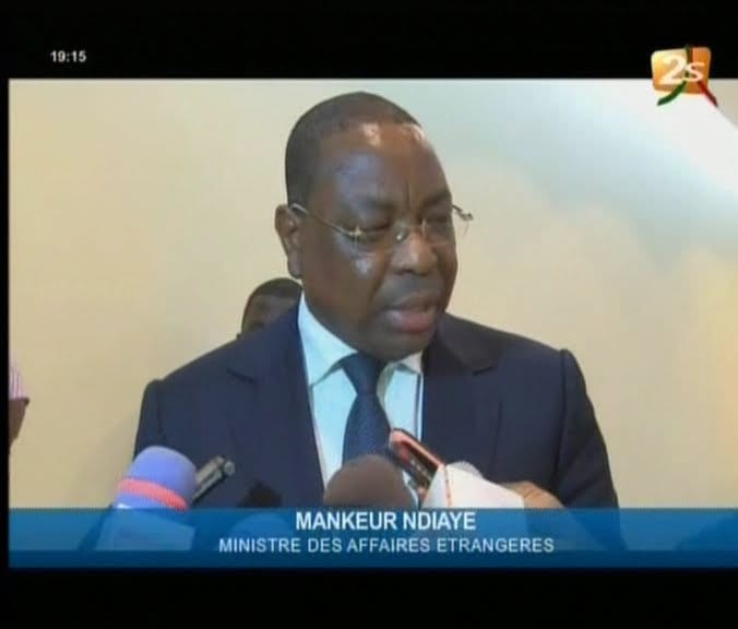 Vidéo: Dispense De Visas Entre Le Sénégal Et Le Gabon. Regardez