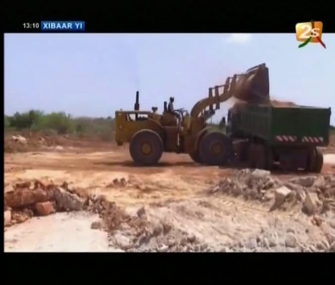 Vidéo: THIES : Talla Sylla a déguerpi des maisons à quartier Mbour 4. Regardez