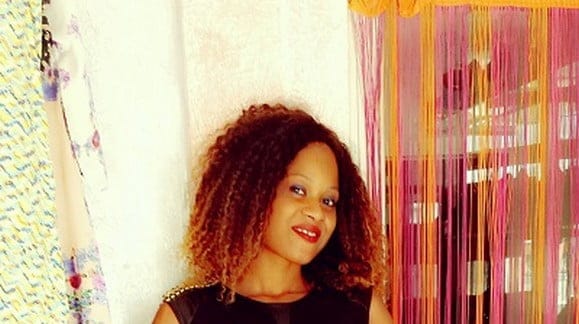 (3) Photos: Coumba Ly en robe sexy. Regardez