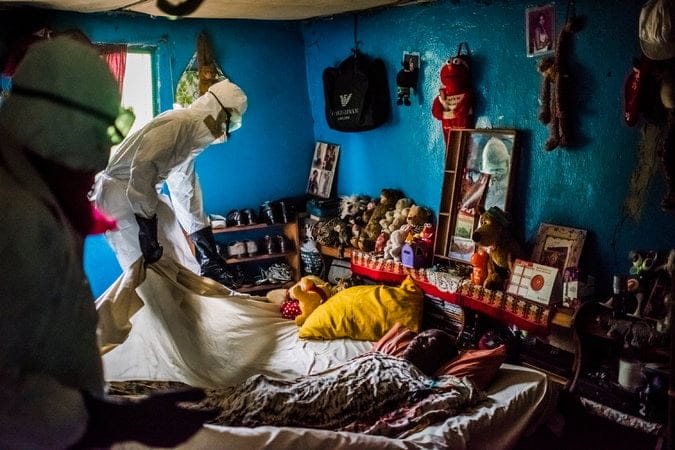Ebola: Un aide-soignant guinéen contaminé recherché en Côte d’Ivoire