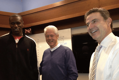 Arrêt sur image: Gorgui Sy Dieng en compagnie de Bill Clinton