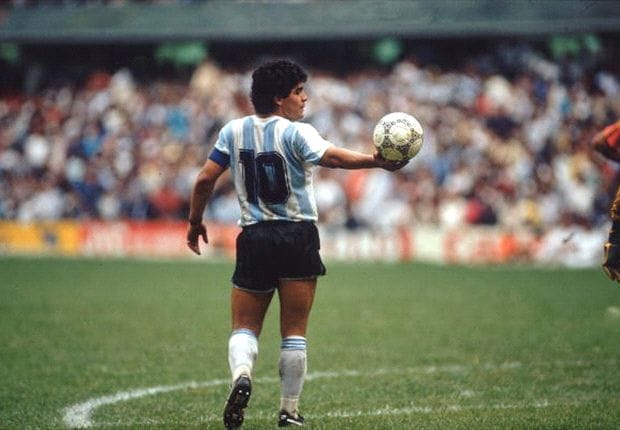 Vidéo: Avant Messi, il y’avait un certain …Maradona