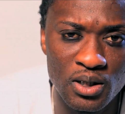 (2) Photos: le crayon noir sous les yeux de Pape Birahim. Regardez