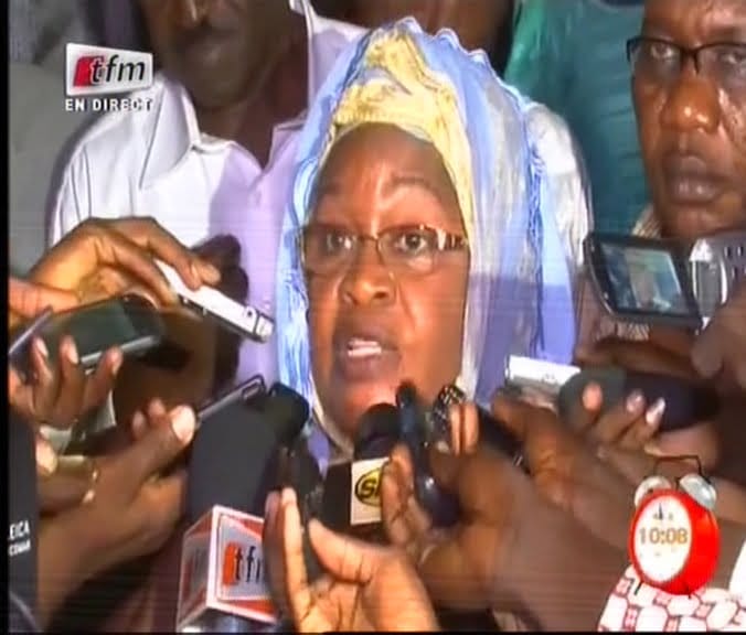Vidéo: Le Parti Démocratique Sénégalais maintient sa manifestation du 22 Novembre. Selon Aida Mbodj. Regardez