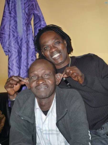 Arrêt sur image-Baaba Maal se moque des longues oreilles de son ami Mansour