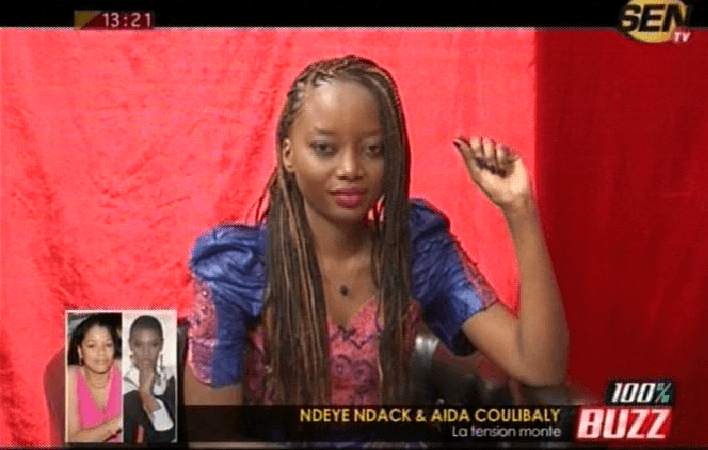 Vidéo: La tension monte entre Ndeye Ndack et Aida Coulibaly. Regardez