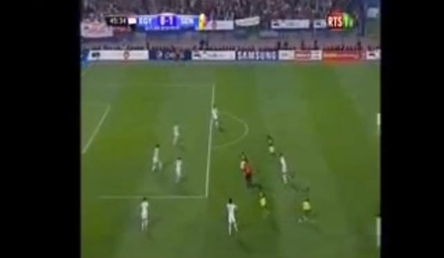 Vidéo: Une énorme occasion pour le Sénégal de doubler le score contre l’Égypte. Regardez