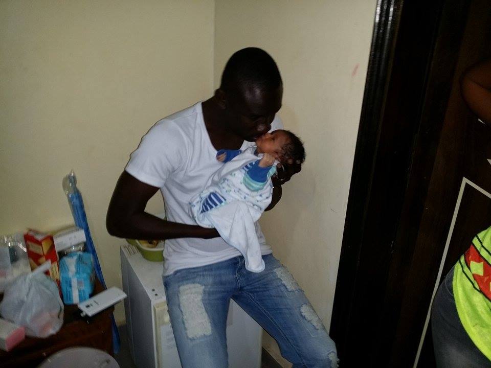 pape_diouf et son fils