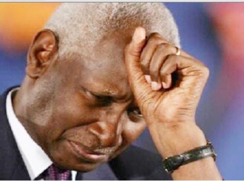 Francophonie: Le discours d’Ibrahim Boubacar Keita fait pleurer Diouf: « Notre père, notre grand-frère, un grand homme, humble et modeste » photo
