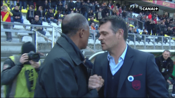 Willy Sagnol hué à Lens, malgré une poignée de main normale avec Antoine Kombouaré