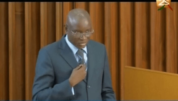 Vidéo: Les précisions d’Aly Ngouille Ndiaye sur le règlement du différend avec Arcelor Mittal. Regardez