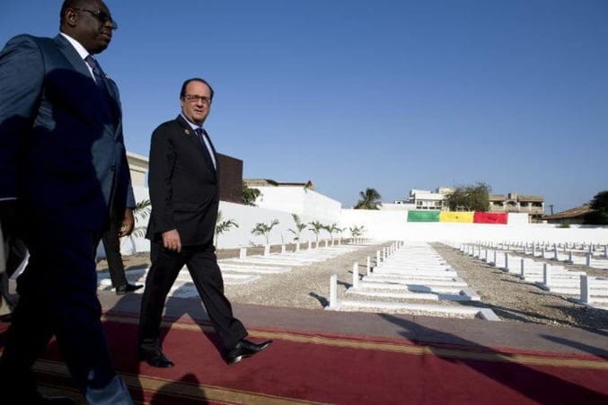 Macky Sall donne un coup de tête à un journaliste français
