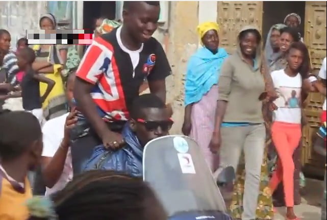 Vidéo: Mouhamed de Sen P’tit Gallé accueilli en héro à Saint-louis. Regardez