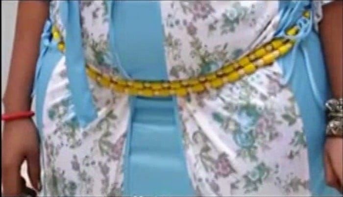 Vidéo: La « diongoma » en nuisette fait évanouir les vieillards. Regardez