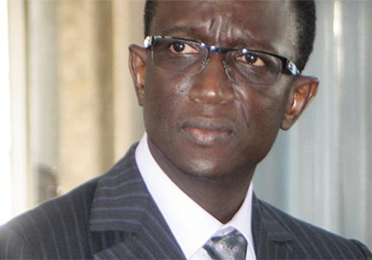 Abidjan : Le ministre de Finances, Amadou Bâ neutralise un voleur et le remet aux forces de l’ordre