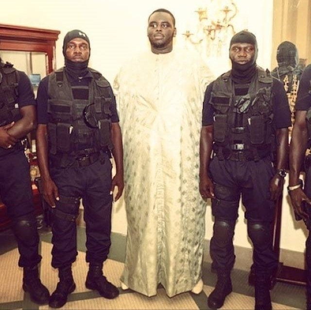 Arrêt sur image-Amadou, le fils du Président Sall et ses gardes du corps