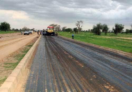 Le président annonce la pose de la première pierre de l’autoroute Thiès -Touba pour fin décembre et sera baptisé Illa Touba