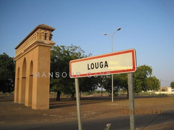 Louga : Une frange de la population s’oppose à la décision du maire de baptiser la rue passant devant la gouvernance » Avenue Abdou Diouf »