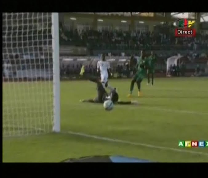 Video: Can 2015- Ghana / Sénégal 1-0, But de Ayew sur penalty (12′)