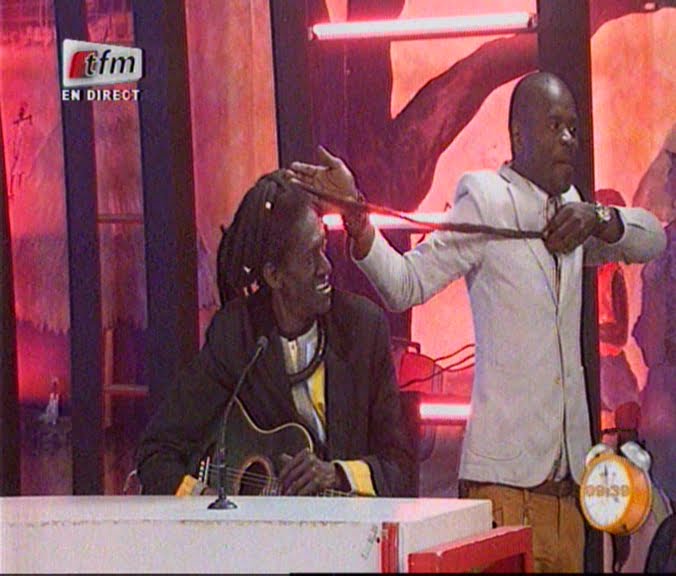 Pape Cheikh nous fait connaissance avec les rastas de Cheikh Lô qui datent de 84