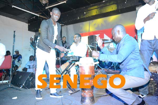(12 Photos): Pape Diouf au Thiossane night.