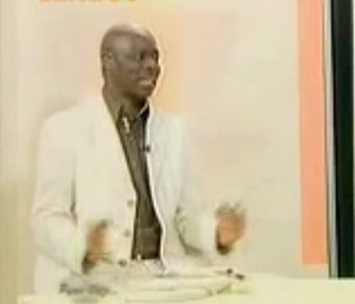 Vidéo à mourir de rire: Cheikh Tidiane Gomis fustige les soirées de gala. Regardez