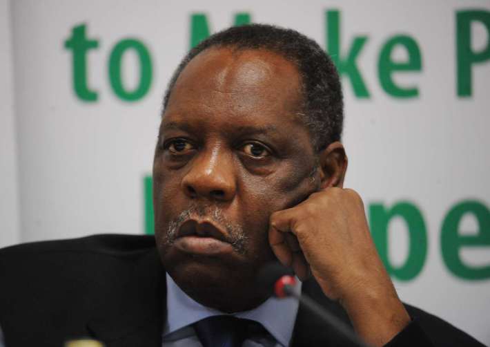 CAF: Hayatou s’en prend à la Sénégalaise Fatma Samoura, après sa defaite