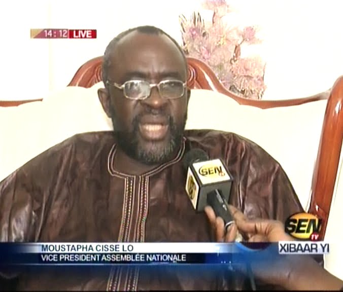 Vidéo: Moustapha Cissé Lô à  Serigne Assane Atékh: « Serigne Fallou néna doumou .. ».